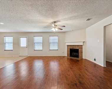 9812 George Washington Drive - Photo Thumbnail 5