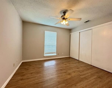 5981 Arapaho Road - Photo Thumbnail 11