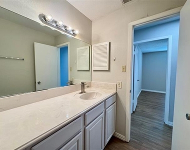 5981 Arapaho Road - Photo Thumbnail 10