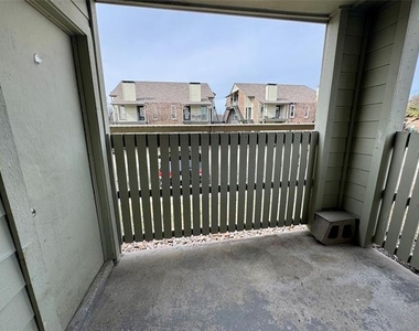 5981 Arapaho Road - Photo Thumbnail 27