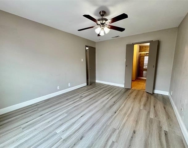 5981 Arapaho Road - Photo Thumbnail 20