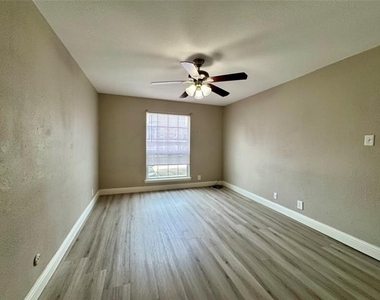 5981 Arapaho Road - Photo Thumbnail 21