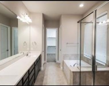 5612 Amphora Avenue - Photo Thumbnail 16