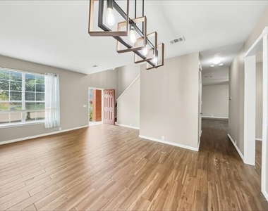 8440 Asheville Lane - Photo Thumbnail 4