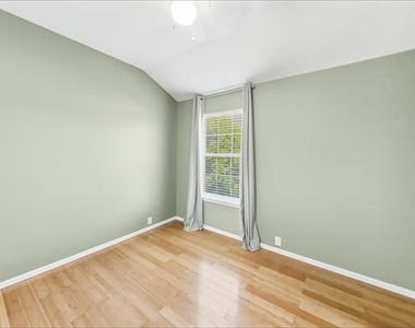 8440 Asheville Lane - Photo Thumbnail 17