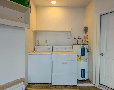 100 E Fillmore Street - Photo Thumbnail 12