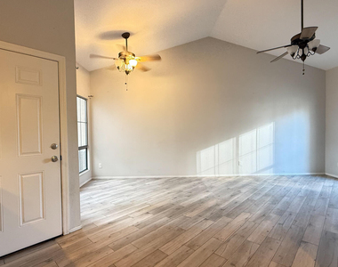 100 E Fillmore Street - Photo Thumbnail 2