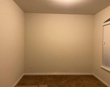 9528 Belle Prairie Trail - Photo Thumbnail 1