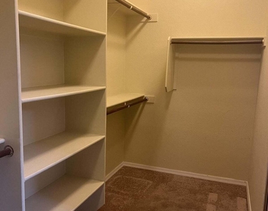 7033 W Irma Lane - Photo Thumbnail 14