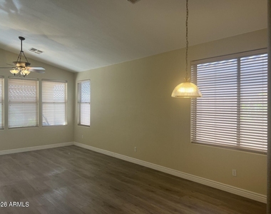 7033 W Irma Lane - Photo Thumbnail 5