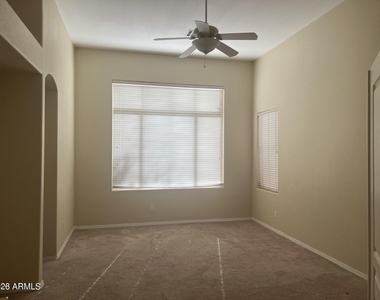 7033 W Irma Lane - Photo Thumbnail 11