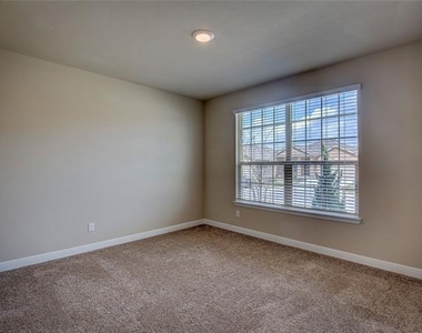 820 Greenford Manor - Photo Thumbnail 26