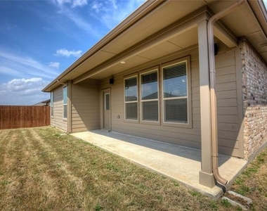 820 Greenford Manor - Photo Thumbnail 37