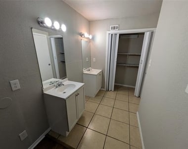 9575 Gonzales Drive - Photo Thumbnail 9