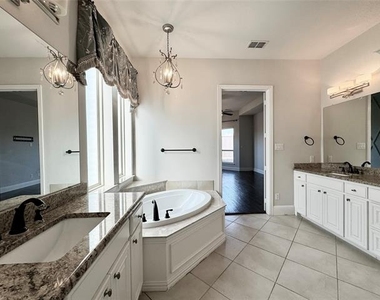15172 Bardwell Lane - Photo Thumbnail 13