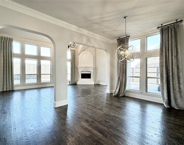 15172 Bardwell Lane - Photo Thumbnail 2