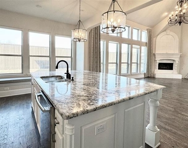 15172 Bardwell Lane - Photo Thumbnail 9