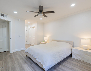2025 E Campbell Avenue - Photo Thumbnail 5