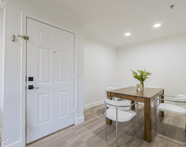 2025 E Campbell Avenue - Photo Thumbnail 2