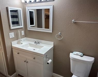 6108 Abrams Road - Photo Thumbnail 14