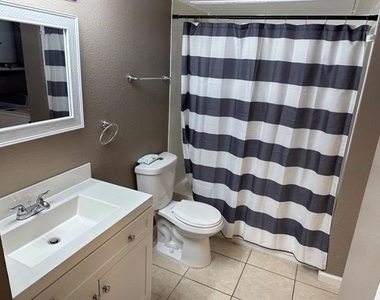 6108 Abrams Road - Photo Thumbnail 13