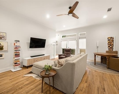 5711 Ross Avenue - Photo Thumbnail 9