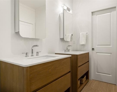 5711 Ross Avenue - Photo Thumbnail 15