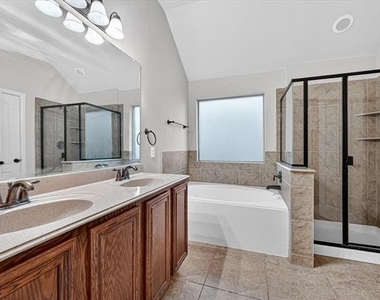 8204 Tierra Del Sol Road - Photo Thumbnail 13