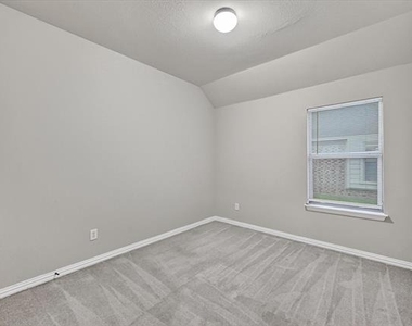 8204 Tierra Del Sol Road - Photo Thumbnail 10