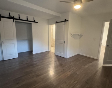 2238 E Mulberry Drive - Photo Thumbnail 14