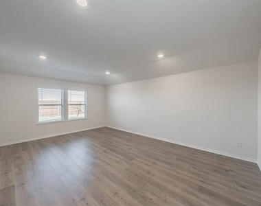 764 Primrose Lane - Photo Thumbnail 13