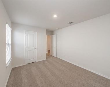 764 Primrose Lane - Photo Thumbnail 23