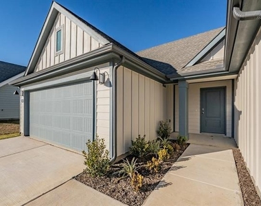 764 Primrose Lane - Photo Thumbnail 2