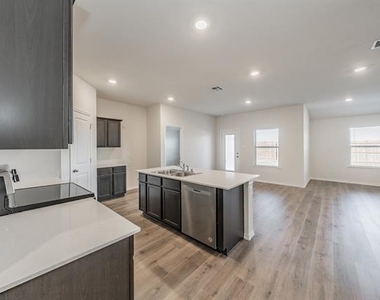 764 Primrose Lane - Photo Thumbnail 3