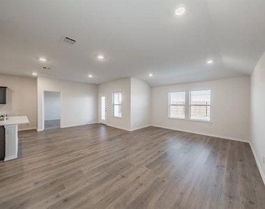 764 Primrose Lane - Photo Thumbnail 11