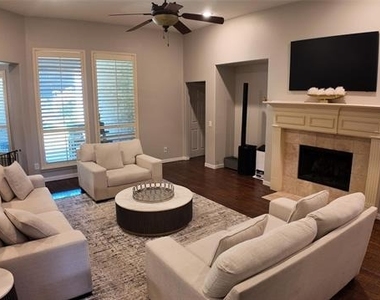1109 Well Meadow Lane - Photo Thumbnail 3