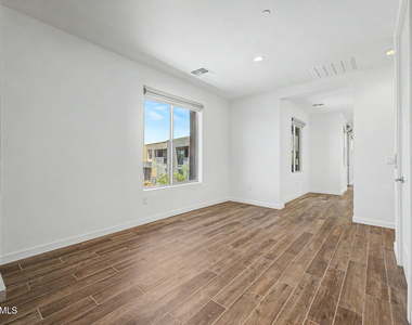 11673 N 136th Street - Photo Thumbnail 38