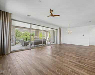 11673 N 136th Street - Photo Thumbnail 4