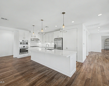 11673 N 136th Street - Photo Thumbnail 15