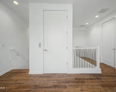11673 N 136th Street - Photo Thumbnail 8