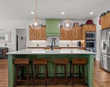 113 Revere Drive - Photo Thumbnail 15