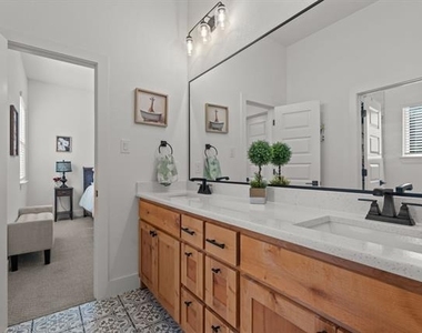 113 Revere Drive - Photo Thumbnail 32