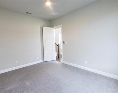 8521 Ottowa Ridge - Photo Thumbnail 16