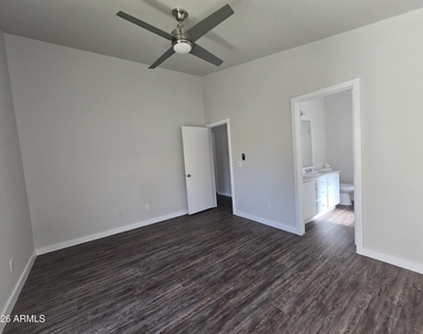 4740 E Dry Creek Road - Photo Thumbnail 5