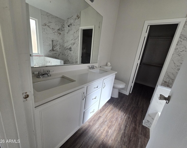 4740 E Dry Creek Road - Photo Thumbnail 6
