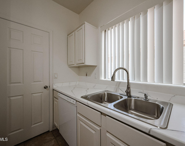 453 N 105th Place - Photo Thumbnail 17
