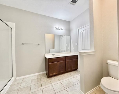 251 Cyrus Street - Photo Thumbnail 16