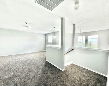 251 Cyrus Street - Photo Thumbnail 21