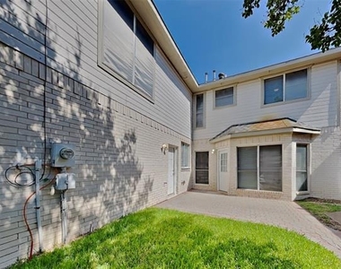 4332 Voss Hills Place - Photo Thumbnail 16