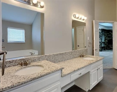 4332 Voss Hills Place - Photo Thumbnail 10